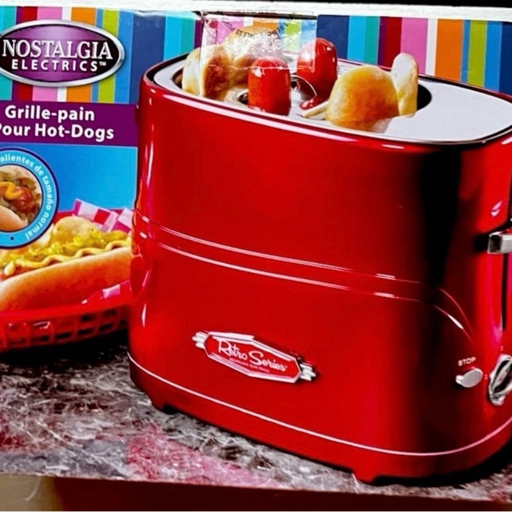 Nostalgia Retro Hot Dog Toaster HDT600 Red 2 Hot Dogs & Buns NEW